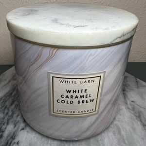 Bath & Body Works Candle in White Caramel Cold Brew